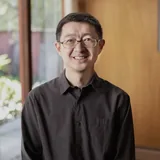 Yinfei Yang